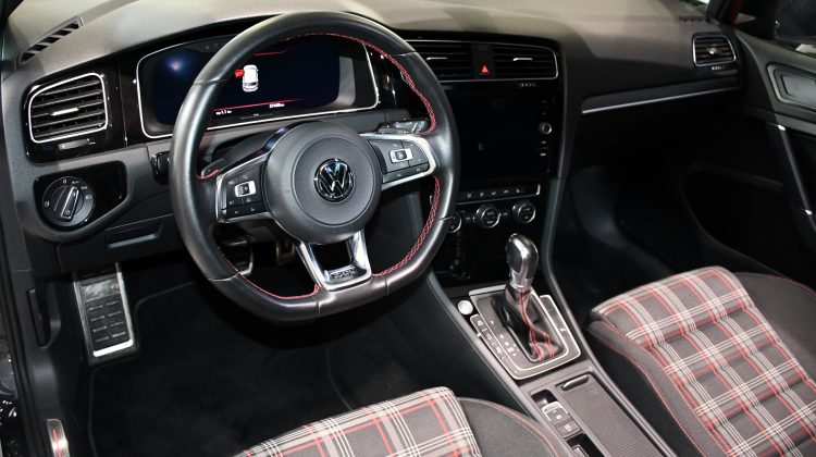 Volkswagen Golf Gti Perf Facelift Acc Dsg Ja Virtual Keyless Pf