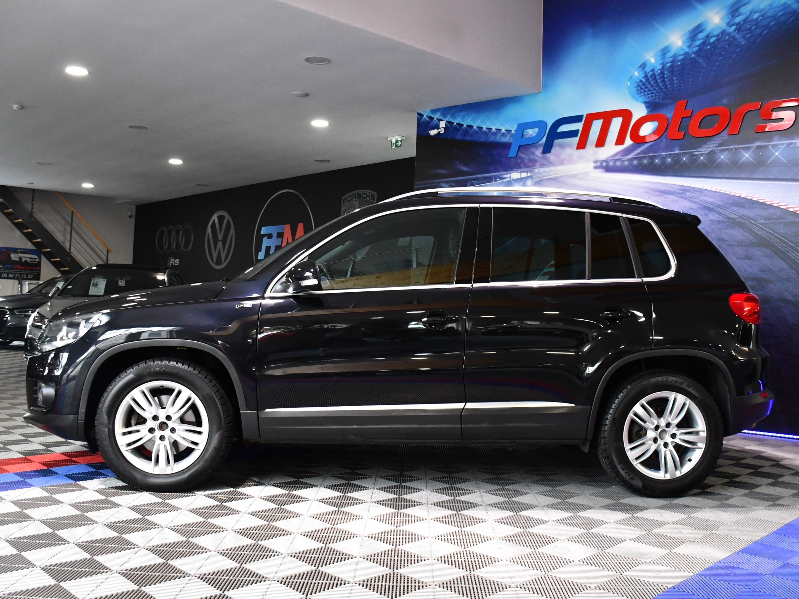 Volkswagen Tiguan Lounge 1.4 TSI 150 DSG GPS Pro Caméra Régulateur Barre de  toit Volant MF JA 17 - Pf Motors