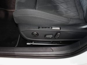 Volkswagen Golf 8 First édition 1.5 eTSI 150 DSG GPS Virtual Induction Ergo ACC DCC IQ Light Mode Front Lane TO JA 17 – photo 12