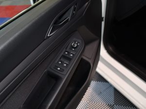 Volkswagen Golf 8 First édition 1.5 eTSI 150 DSG GPS Virtual Induction Ergo ACC DCC IQ Light Mode Front Lane TO JA 17 – photo 13