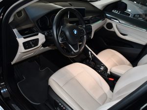 BMW X1 S-Drive 18DA 150 Lounge BVA GPS Cuir électrique TO Caméra Hayon LED Régulateur JA 17 – photo 16