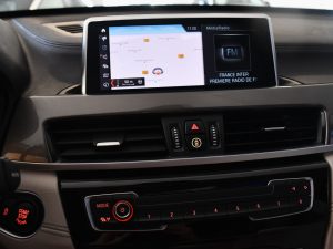 BMW X1 S-Drive 18DA 150 Lounge BVA GPS Cuir électrique TO Caméra Hayon LED Régulateur JA 17 – photo 21