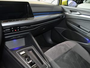 Volkswagen Golf 8 Style First édition 1.5 eTSI 150 DSG GPS Virtual ACC DCC Attelage TO IQ Light Ergo Lumière d’Ambiance JA 17 – photo 30