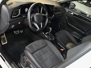 Volkswagen T-Roc R-Line 1.5 TSI 150 DSG GPS Virtual Hayon Attelage Front ACC Induction IQ Light JA 19 – photo 11