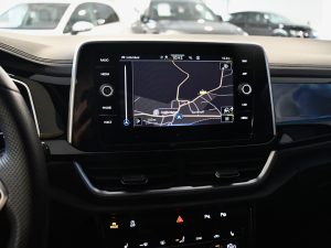 Volkswagen T-Roc R-Line 1.5 TSI 150 DSG GPS Virtual Hayon Attelage Front ACC Induction IQ Light JA 19 – photo 29
