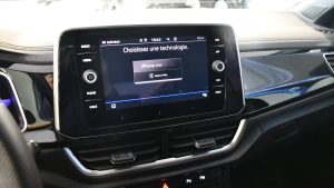 Volkswagen T-Roc R-Line 1.5 TSI 150 DSG GPS Virtual Hayon Attelage Front ACC Induction IQ Light JA 19 – photo 30