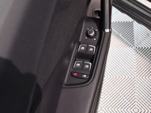 Audi Q2 S-Line 35 TFSI 150 S-Tronic GPS Virtual Hayon Audi Smartphone Caméra TO Cuir JA 18 – photo 29