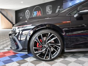 Volkswagen Golf 8 GTI 2.0 TSI 245 DSG GPS Virtual Mode IQ Light ACC Caméra Induction App Connect JA 19 – photo 3