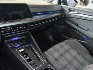 Volkswagen Golf 8 GTI 2.0 TSI 245 DSG GPS Virtual Mode IQ Light ACC Caméra Induction App Connect JA 19 – photo 23