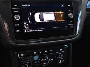 Volkswagen Tiguan R-Line Carat 2.0 TDI 190 DSG 4Motion GPS Virtual Attelage Front Lane Alcantara JA 19 – photo 19