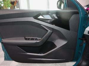 Audi A1 Sportback S-Line 40 TFSI 200 S-Tronic GPS ACC Caméra Pré Sense Drive Cuir Alcantara Lane JA 17 Vert Tioman – photo 27