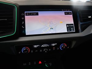 Audi A1 Sportback S-Line 40 TFSI 200 S-Tronic GPS ACC Caméra Pré Sense Drive Cuir Alcantara Lane JA 17 Vert Tioman – photo 31