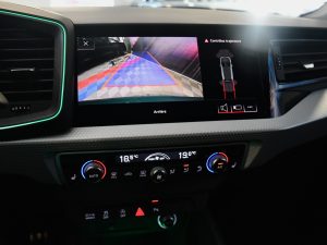 Audi A1 Sportback S-Line 40 TFSI 200 S-Tronic GPS ACC Caméra Pré Sense Drive Cuir Alcantara Lane JA 17 Vert Tioman – photo 32