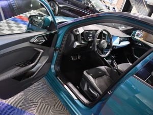 Audi A1 Sportback S-Line 40 TFSI 200 S-Tronic GPS ACC Caméra Pré Sense Drive Cuir Alcantara Lane JA 17 Vert Tioman – photo 35