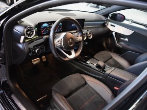 Mercedes Benz Classe A 220 AMG Line BVA GPS Pro TO M-Bux Lumière D’ambiance LED Car Play Caméra Freinage JA 18 – photo 13