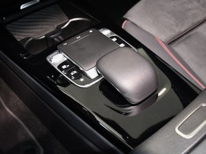 Mercedes Benz Classe A 220 AMG Line BVA GPS Pro TO M-Bux Lumière D’ambiance LED Car Play Caméra Freinage JA 18 – photo 23