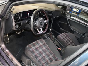Volkswagen Golf 7 GTI Performance 2.0 TSI 245 DSG GPS Virtual Keyless Attelage Caméra Front Car Play ACC Angle Mort JA 18 – photo 10