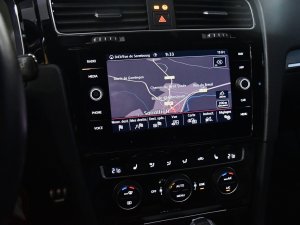 Volkswagen Golf 7 GTI Performance 2.0 TSI 245 DSG GPS Virtual Keyless Attelage Caméra Front Car Play ACC Angle Mort JA 18 – photo 24