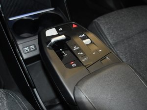 BMW X1 18d S-Drive 2.0 136 BVA7 X-Line GPS Virtual Hayon Attelage Caméra LED Limiteur JA 19 M-Sport – photo 17
