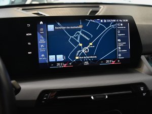 BMW X1 18d S-Drive 2.0 136 BVA7 X-Line GPS Virtual Hayon Attelage Caméra LED Limiteur JA 19 M-Sport – photo 20