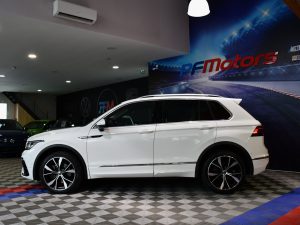 Volkswagen Tiguan R-Line 2.0 TDI 200 DSG 4Motion GPS Virtual ACC Front Lane DCC ACC Car Play Caméra Attelage IQ Light JA 20 – photo 2