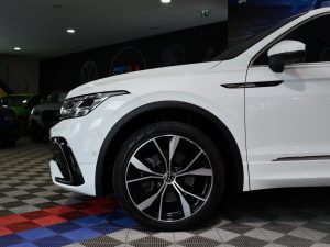 Volkswagen Tiguan R-Line 2.0 TDI 200 DSG 4Motion GPS Virtual ACC Front Lane DCC ACC Car Play Caméra Attelage IQ Light JA 20 – photo 3
