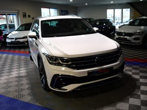 Volkswagen Tiguan R-Line 2.0 TDI 200 DSG 4Motion GPS Virtual ACC Front Lane DCC ACC Car Play Caméra Attelage IQ Light JA 20 – photo 33