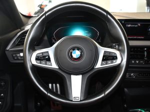 BMW 120iA 178 M-Sport DKG7 GPS Virtual Car Play Mode LED Lumière d’Ambiance Régulateur Semi Cuir JA 18 – photo 11