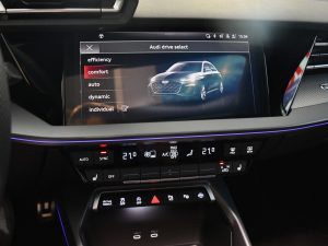 Audi A3 Sportback S-Line 35 TDI 150 S-Tronic Car Play Virtual TO ACC Caméra SONOS Parc Assist Lane Lumière D’ambiance JA 18 Garantie AUDI – photo 28