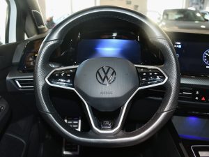 Volkswagen Golf 8 R-Line 1.5 eTSI 150 DSG GPS Virtual Caméra TO IQ Light Harman Kardon Mode Car Play Lane Front JA 18 – photo 25