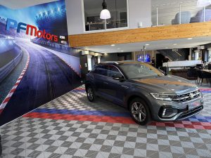 Volkswagen T-Roc R-Line 2.0 TDI 150 DSG GPS Virtual Caméra IQ Light Clim Bi-zone Car Play ACC Front Lane JA 17 Garantie Volkswagen 11/2027 ou 100.000 km – photo 8