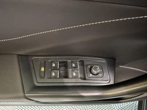 Volkswagen T-Roc R-Line 2.0 TDI 150 DSG GPS Virtual Caméra IQ Light Clim Bi-zone Car Play ACC Front Lane JA 17 Garantie Volkswagen 11/2027 ou 100.000 km – photo 13
