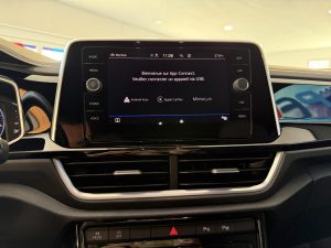 Volkswagen T-Roc R-Line 2.0 TDI 150 DSG GPS Virtual Caméra IQ Light Clim Bi-zone Car Play ACC Front Lane JA 17 Garantie Volkswagen 11/2027 ou 100.000 km – photo 17