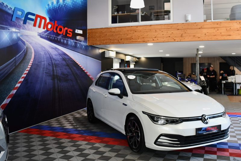 Volkswagen Golf 8 First édition 1.5 eTSI 150 DSG GPS Virtual Induction Ergo ACC DCC IQ Light Mode Front Lane TO JA 17 – photo 9
