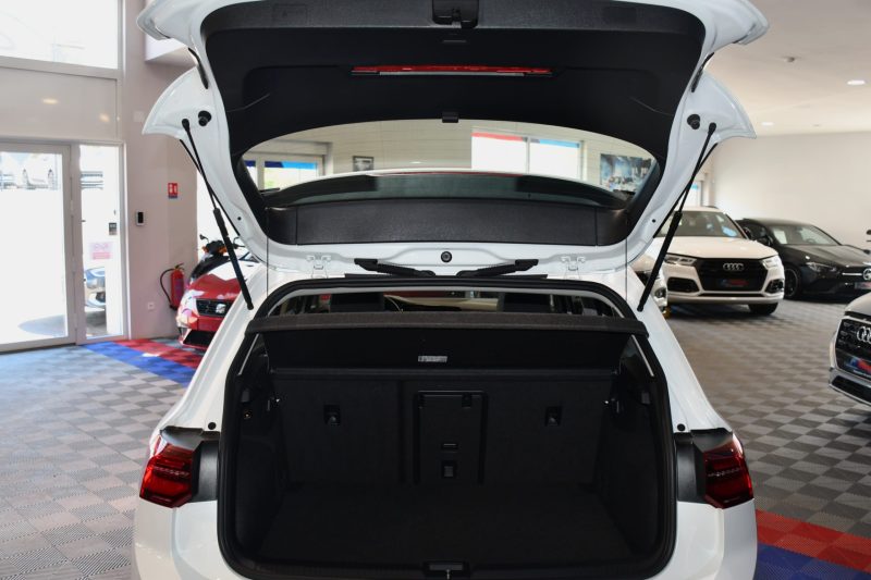 Volkswagen Golf 8 First édition 1.5 eTSI 150 DSG GPS Virtual Induction Ergo ACC DCC IQ Light Mode Front Lane TO JA 17 – photo 15