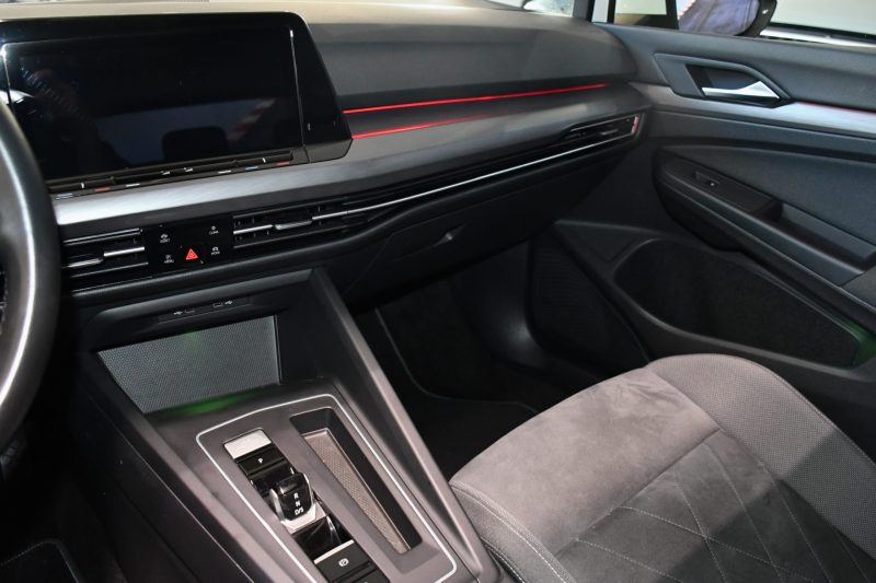 Volkswagen Golf 8 First édition 1.5 eTSI 150 DSG GPS Virtual Induction Ergo ACC DCC IQ Light Mode Front Lane TO JA 17 – photo 24