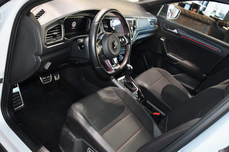 Volkswagen T-Roc Carat 1.5 TSI 150 DSG GPS Virtual ACC Limiteur Caméra Front Lane Hayon JA 17 – photo 14