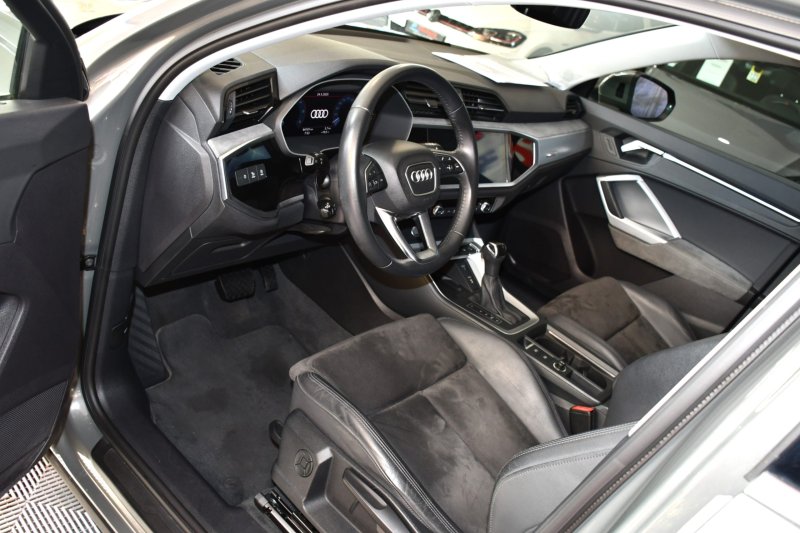 Audi Q3 Sportback S-Line Design Luxe 35 TDI 150 S-Tronic GPS Vebasto Virtuyal Hayon Attelage LED Caméra ACC Pré Sense JA 19 – photo 4