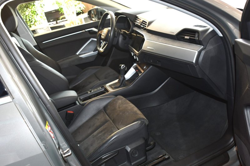 Audi Q3 Sportback S-Line Design Luxe 35 TDI 150 S-Tronic GPS Vebasto Virtuyal Hayon Attelage LED Caméra ACC Pré Sense JA 19 – photo 12