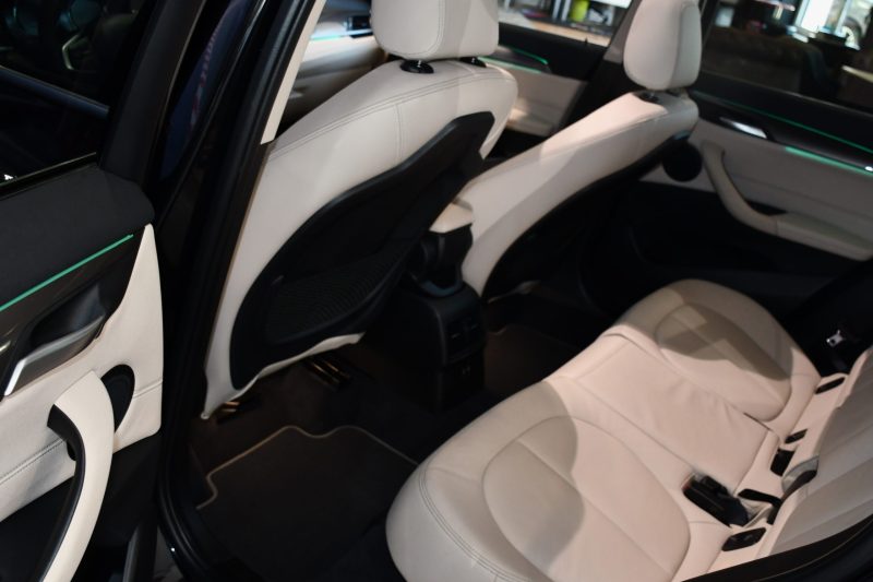 BMW X1 S-Drive 18DA 150 Lounge BVA GPS Cuir électrique TO Caméra Hayon LED Régulateur JA 17 – photo 9