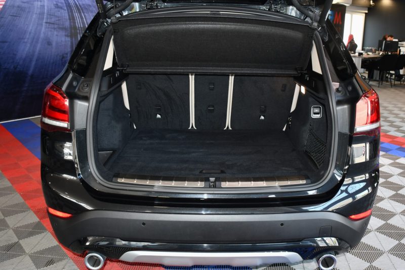 BMW X1 S-Drive 18DA 150 Lounge BVA GPS Cuir électrique TO Caméra Hayon LED Régulateur JA 17 – photo 10