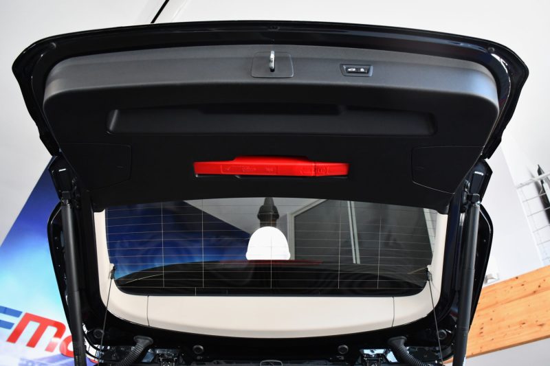 BMW X1 S-Drive 18DA 150 Lounge BVA GPS Cuir électrique TO Caméra Hayon LED Régulateur JA 17 – photo 11
