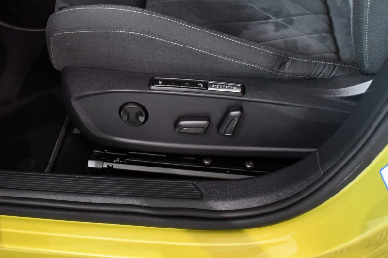 Volkswagen Golf 8 Style First édition 1.5 eTSI 150 DSG GPS Virtual ACC DCC Attelage TO IQ Light Ergo Lumière d’Ambiance JA 17 – photo 11