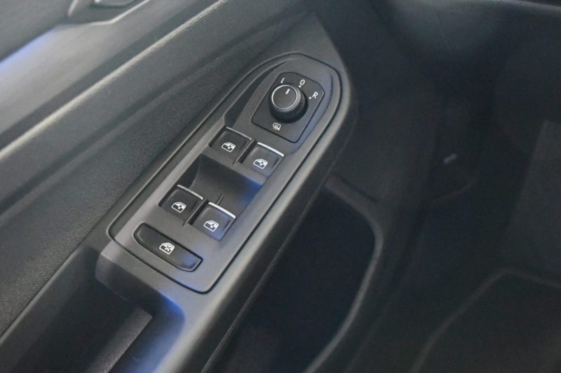Volkswagen Golf 8 Style First édition 1.5 eTSI 150 DSG GPS Virtual ACC DCC Attelage TO IQ Light Ergo Lumière d’Ambiance JA 17 – photo 31