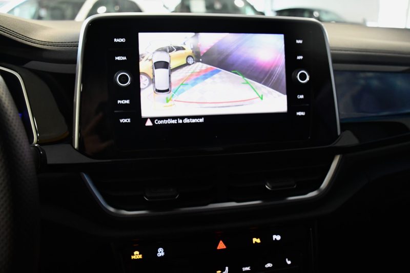 Volkswagen T-Roc R-Line 1.5 TSI 150 DSG GPS Virtual Hayon Attelage Front ACC Induction IQ Light JA 19 – photo 27