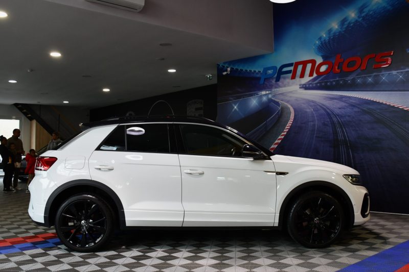 Volkswagen T-Roc R-Line 1.5 TSI 150 DSG GPS Virtual Hayon Attelage Front ACC Induction IQ Light JA 19 – photo 37