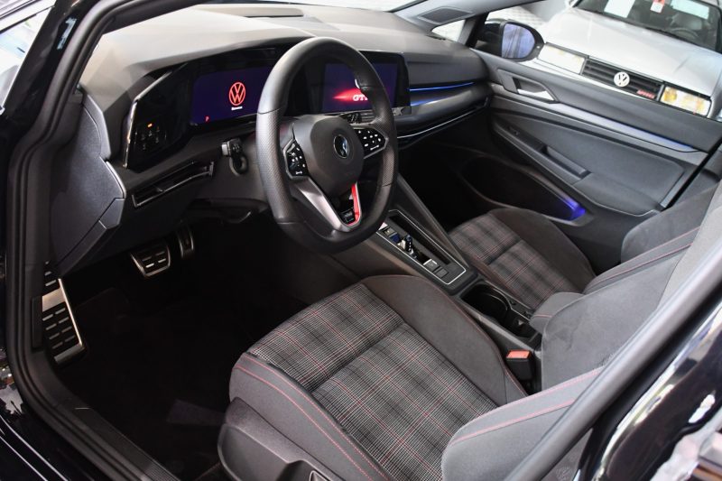 Volkswagen Golf 8 GTI 2.0 TSI 245 DSG GPS Virtual Mode IQ Light ACC Caméra Induction App Connect JA 19 – photo 11