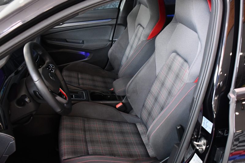 Volkswagen Golf 8 GTI 2.0 TSI 245 DSG GPS Virtual Mode IQ Light ACC Caméra Induction App Connect JA 19 – photo 12