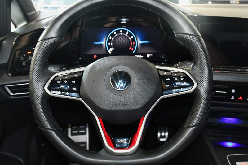 Volkswagen Golf 8 GTI 2.0 TSI 245 DSG GPS Virtual Mode IQ Light ACC Caméra Induction App Connect JA 19 – photo 21