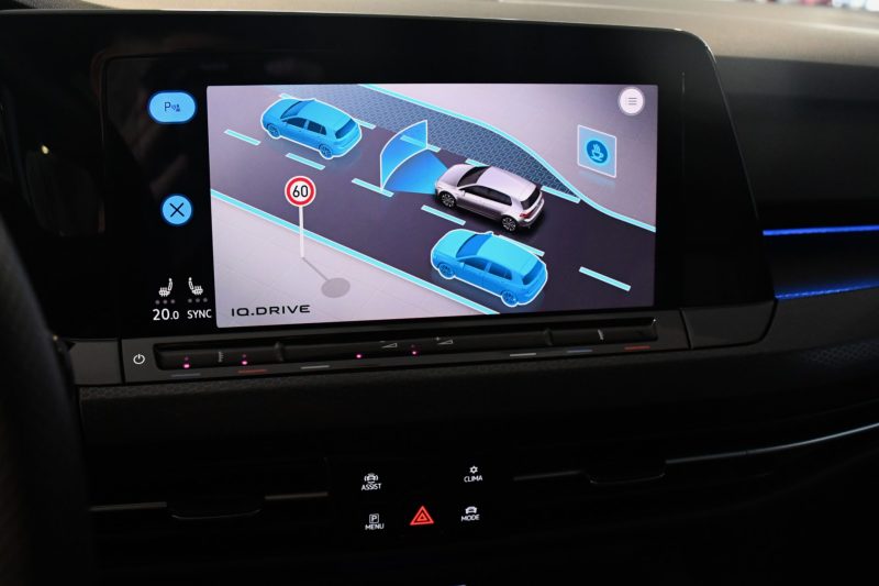 Volkswagen Golf 8 GTI 2.0 TSI 245 DSG GPS Virtual Mode IQ Light ACC Caméra Induction App Connect JA 19 – photo 27